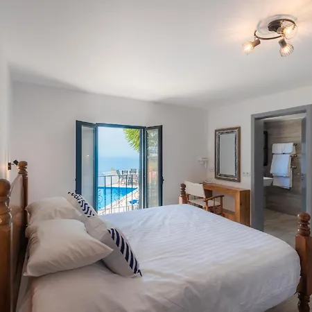 Blue Ocean Villa With Private Heated Pool 빌라
