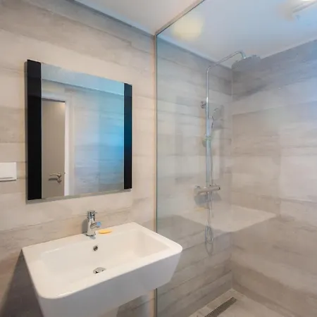 Blue Ocean Villa With Private Heated Pool 빌라 *